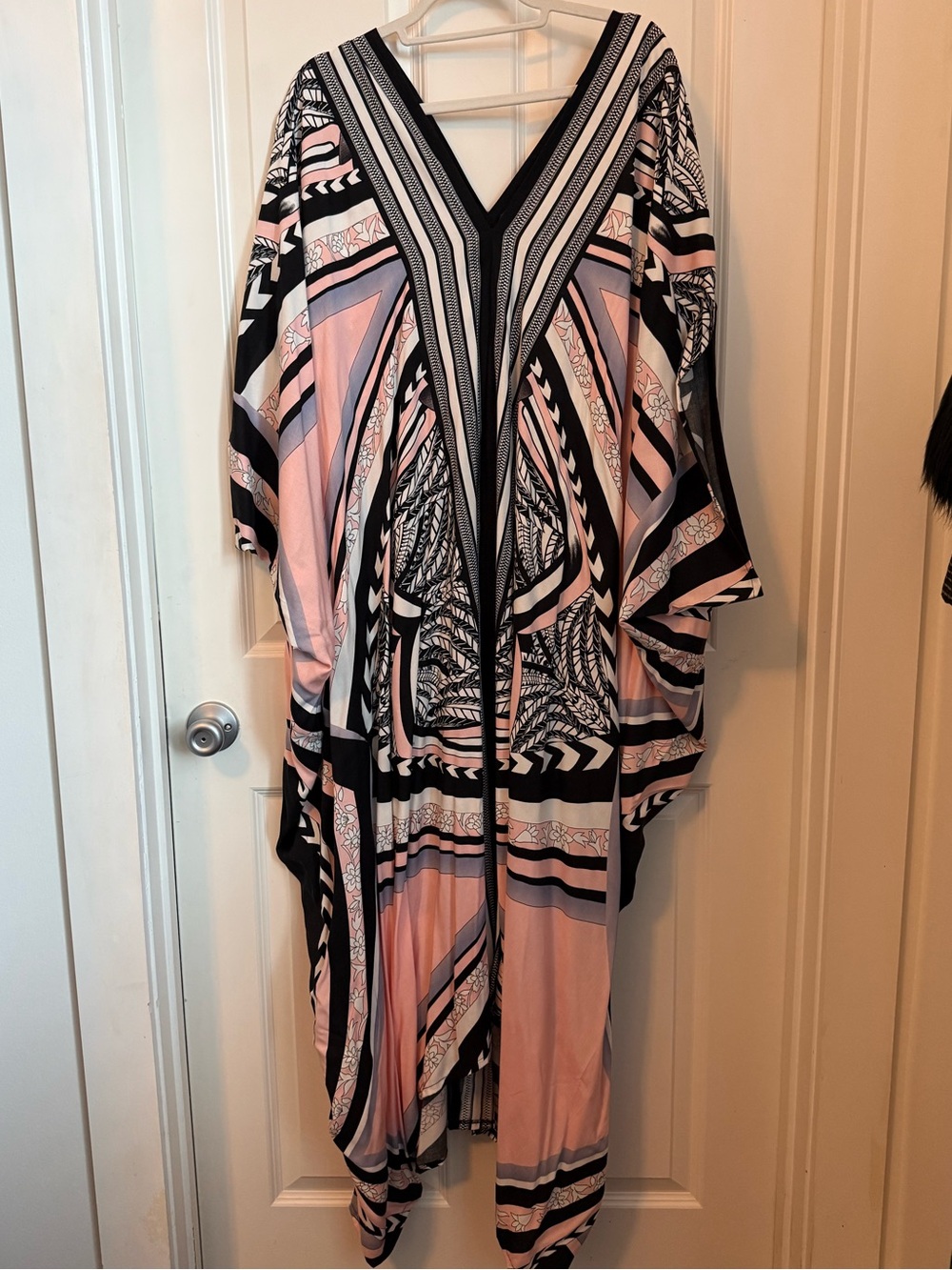 Jennafer Grace Capri Caftan Kaftan Black White Pink Maxi Dress New one size